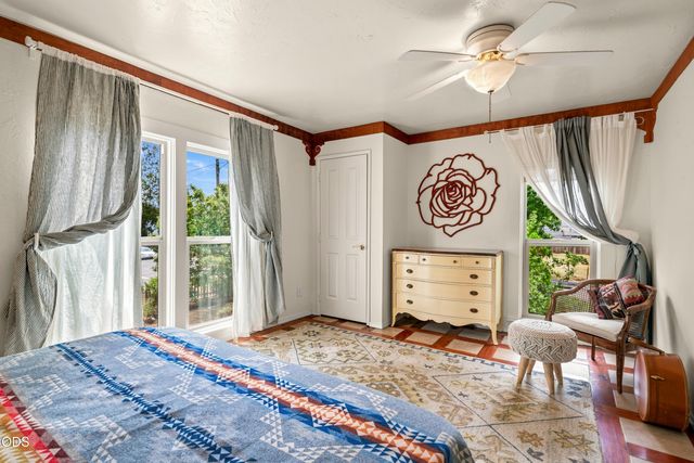 322 N 3rd Street, Central Point, OR 97502