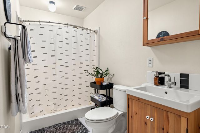 322 N 3rd Street, Central Point, OR 97502