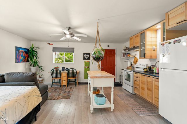 322 N 3rd Street, Central Point, OR 97502