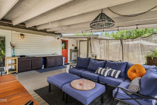 322 N 3rd Street, Central Point, OR 97502