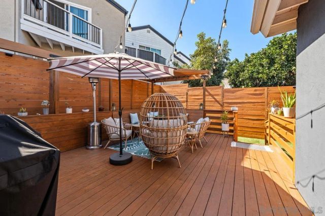 2076 Emerald St, San Diego, CA 92109