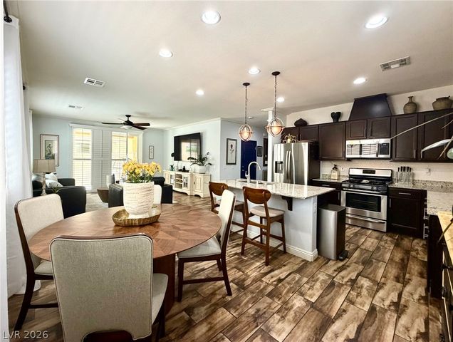 7170 Steubling Glen Street, North Las Vegas, NV 89084