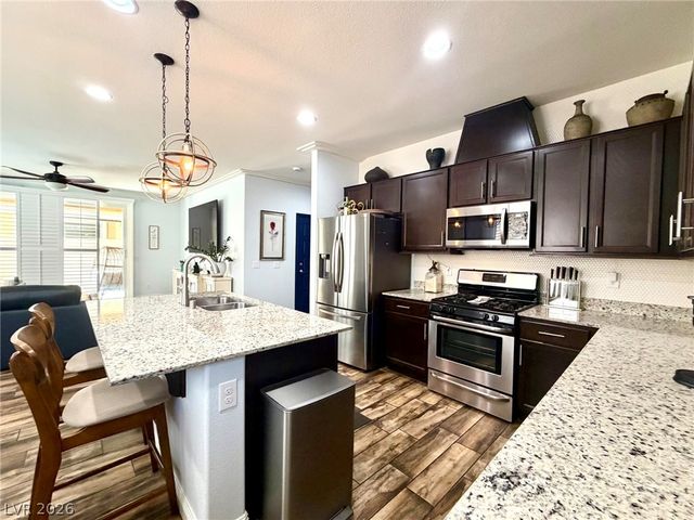 7170 Steubling Glen Street, North Las Vegas, NV 89084