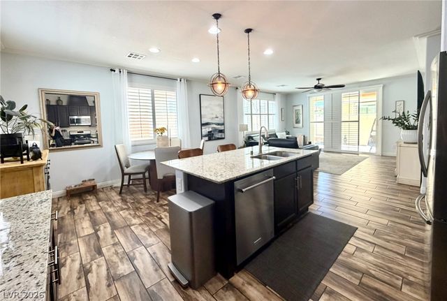 7170 Steubling Glen Street, North Las Vegas, NV 89084