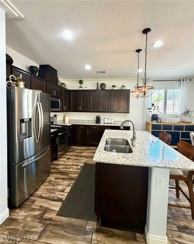 7170 Steubling Glen Street, North Las Vegas, NV 89084