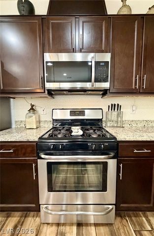 7170 Steubling Glen Street, North Las Vegas, NV 89084