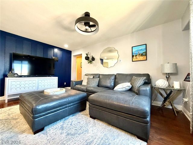 7170 Steubling Glen Street, North Las Vegas, NV 89084