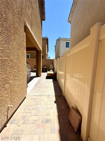 7170 Steubling Glen Street, North Las Vegas, NV 89084