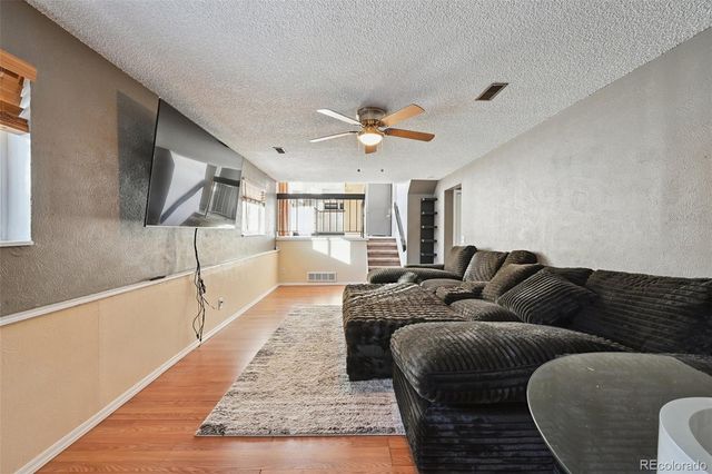 1583 S Dearborn Street, Aurora, CO 80012