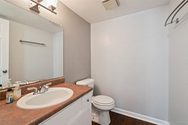 1583 S Dearborn Street, Aurora, CO 80012