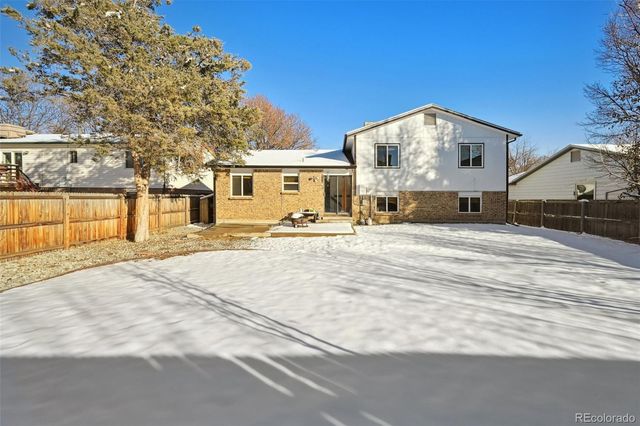 1583 S Dearborn Street, Aurora, CO 80012