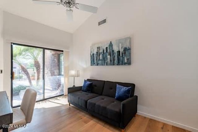 6234 N Calle Retreta Serena, Tucson, AZ 85750