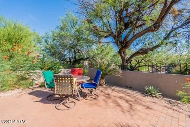 6234 N Calle Retreta Serena, Tucson, AZ 85750