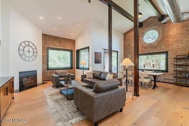 6234 N Calle Retreta Serena, Tucson, AZ 85750
