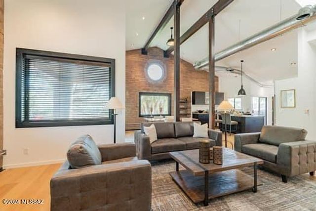 6234 N Calle Retreta Serena, Tucson, AZ 85750