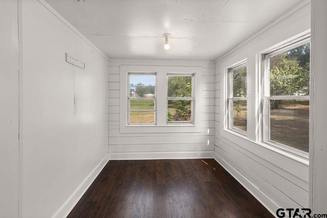 241 Ayers St, Frankston, TX 75763