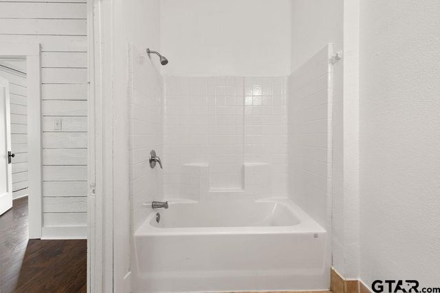 241 Ayers St, Frankston, TX 75763