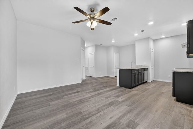 4800 W Lovers Lane 501, Dallas, TX 75209