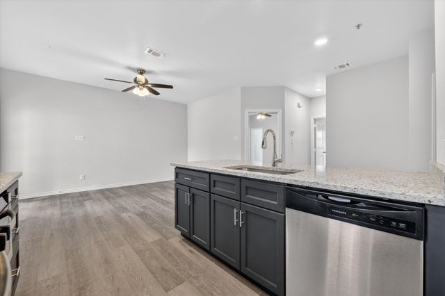 4800 W Lovers Lane 501, Dallas, TX 75209