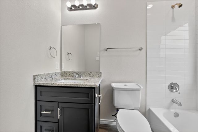 4800 W Lovers Lane 501, Dallas, TX 75209