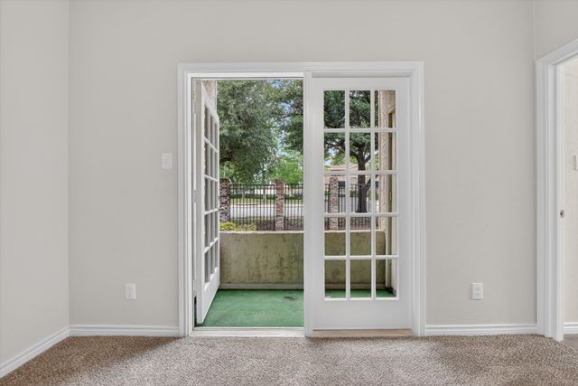 4800 W Lovers Lane 501, Dallas, TX 75209