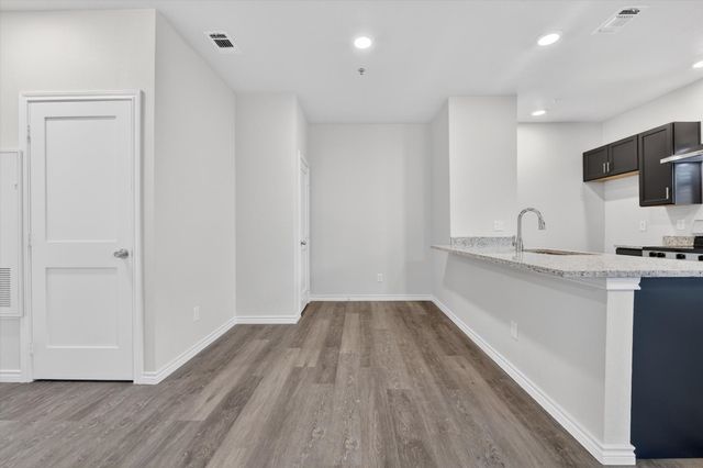 4800 W Lovers Lane 501, Dallas, TX 75209