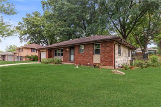 1609 N Howard Drive, Independence, MO 64050