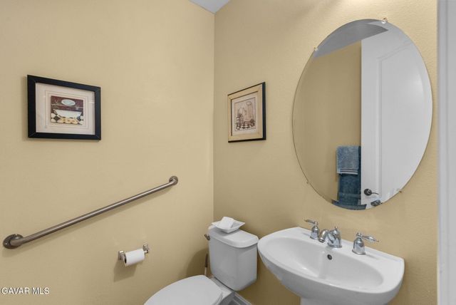 3625 Paddock Way, Quartz Hill, CA 93536