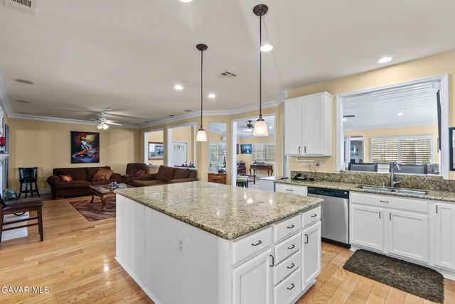 3625 Paddock Way, Quartz Hill, CA 93536