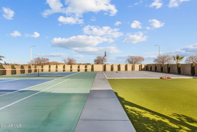 3625 Paddock Way, Quartz Hill, CA 93536