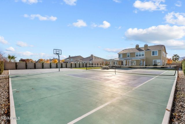 3625 Paddock Way, Quartz Hill, CA 93536