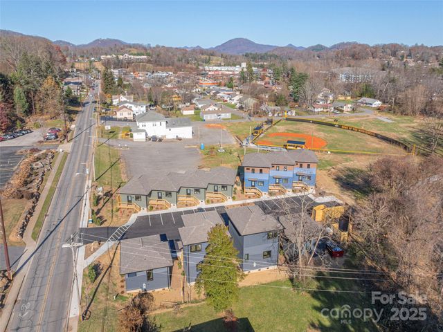 15 Leap Frog Park, Waynesville, NC 28786