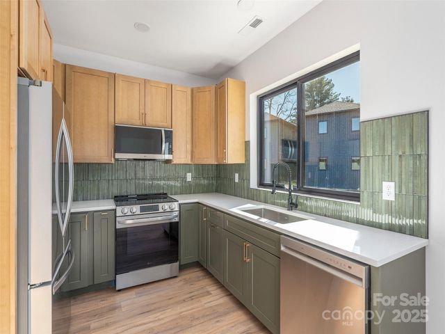 15 Leap Frog Park, Waynesville, NC 28786