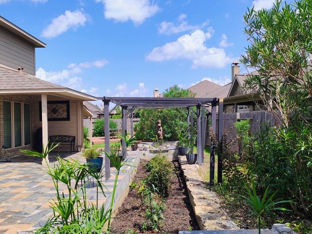 13715 Cutler Springs Court, Pearland, TX 77584