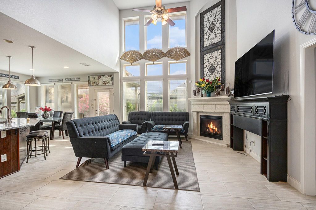 13715 Cutler Springs Court, Pearland, TX 77584