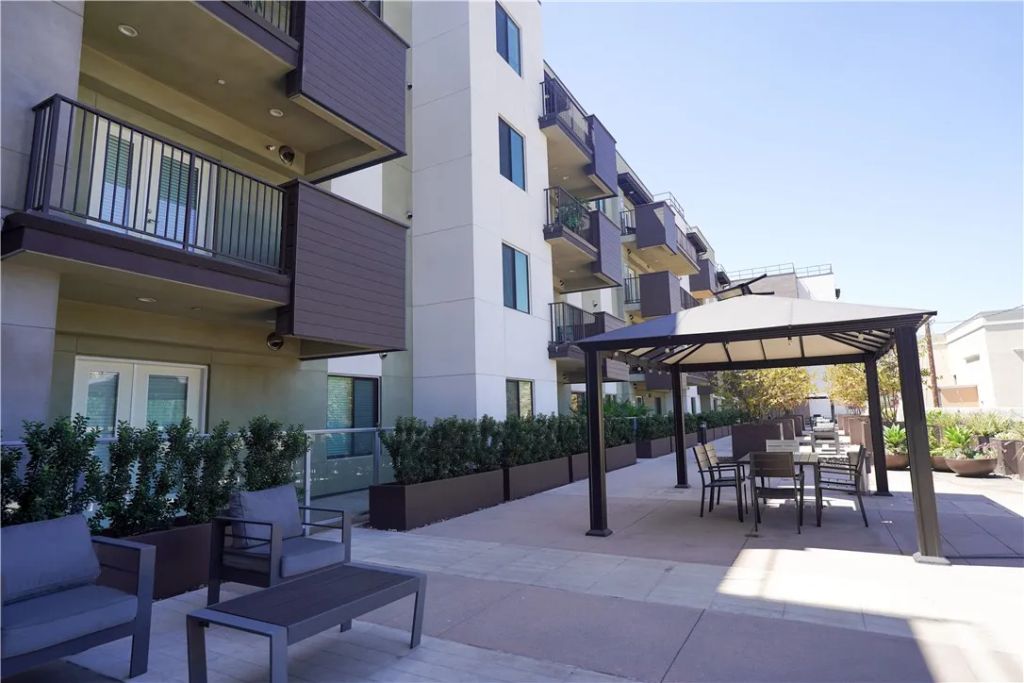 419 N Chandler Avenue 303, Monterey Park, CA 91754