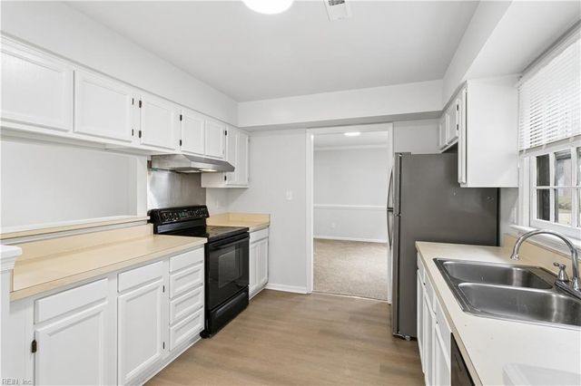 903 Belvoir CIR, Newport News, VA 23608