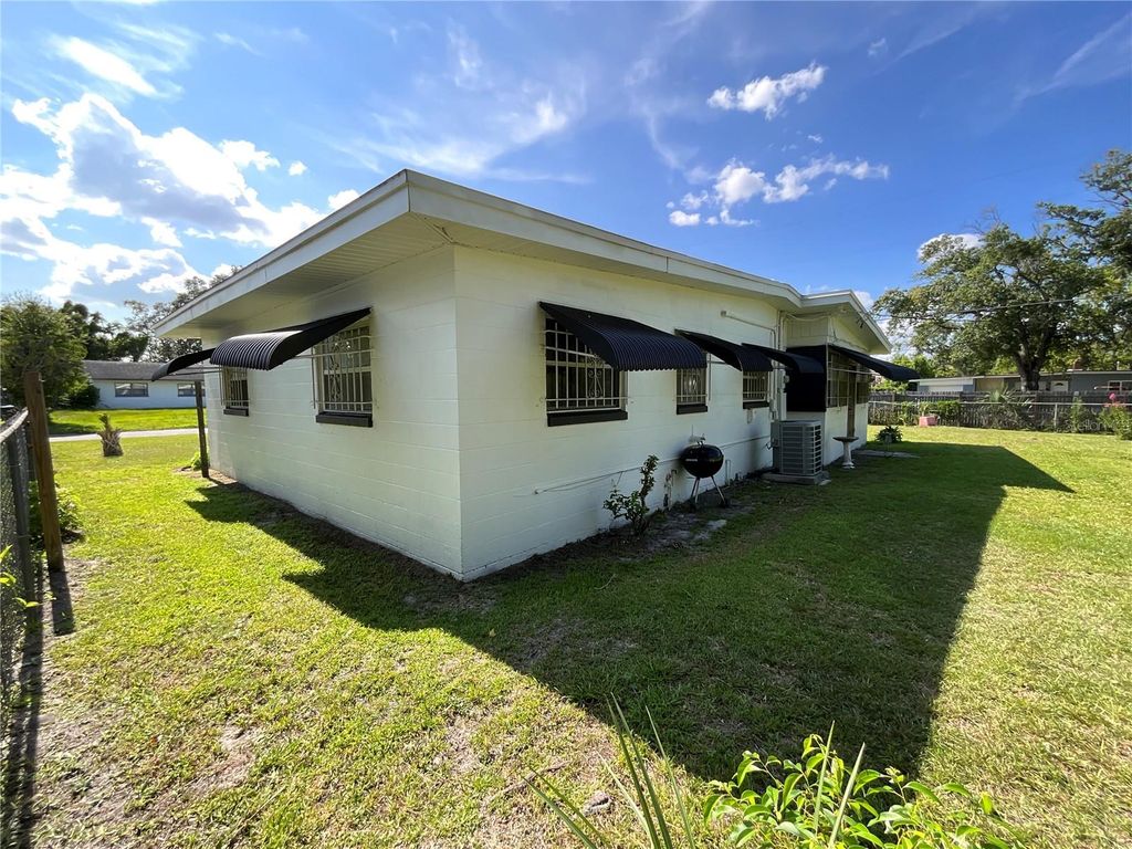 Image 2 of property listing at 2423 SAVOY DRIVE, Orlando, FL 32808