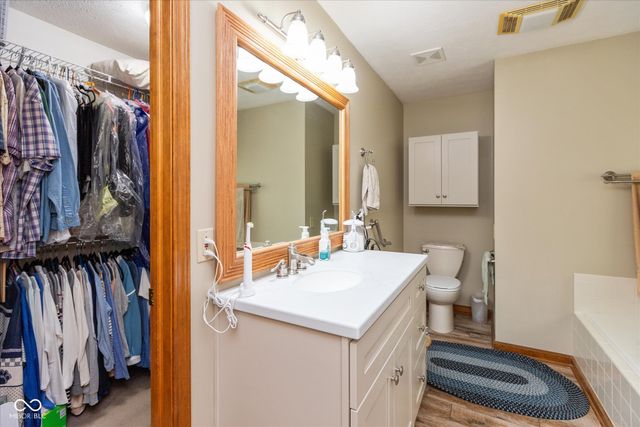 1081 Country Meadow Court, Franklin, IN 46131