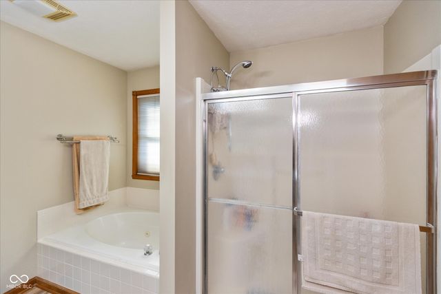 1081 Country Meadow Court, Franklin, IN 46131