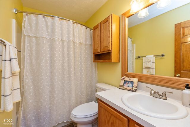 1081 Country Meadow Court, Franklin, IN 46131