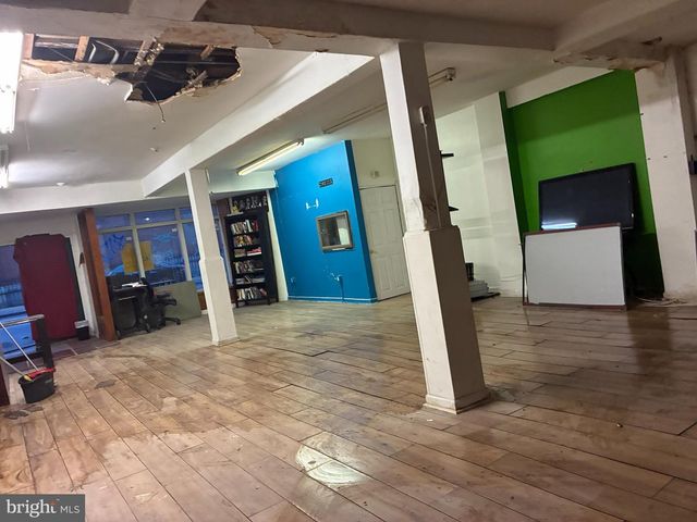 304-306 PARK AVE, Baltimore, MD 21201