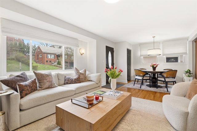 230 Bank St, Sewickley, PA 15143