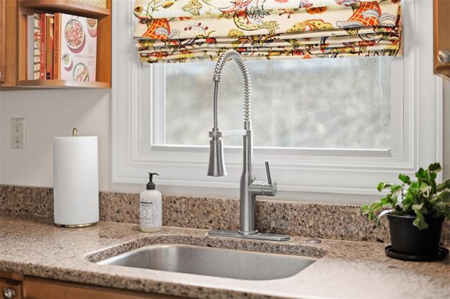 230 Bank St, Sewickley, PA 15143