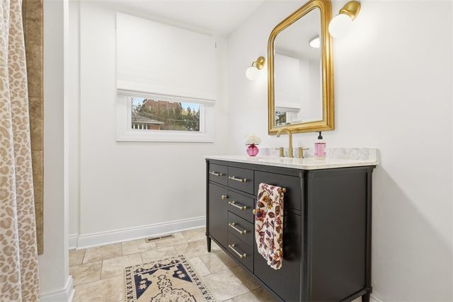 230 Bank St, Sewickley, PA 15143