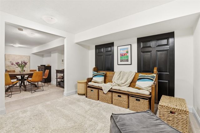 230 Bank St, Sewickley, PA 15143