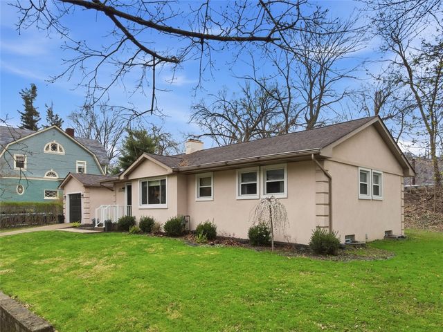 230 Bank St, Sewickley, PA 15143