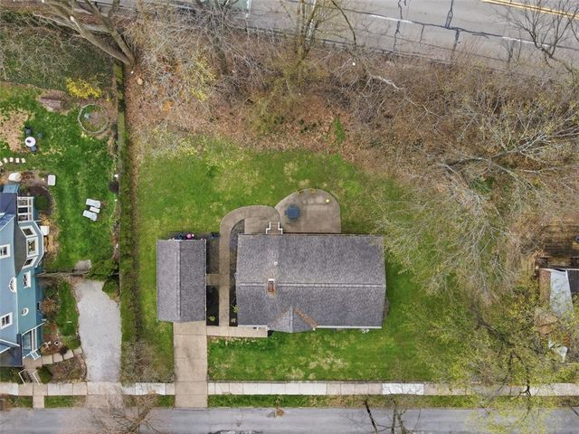 230 Bank St, Sewickley, PA 15143