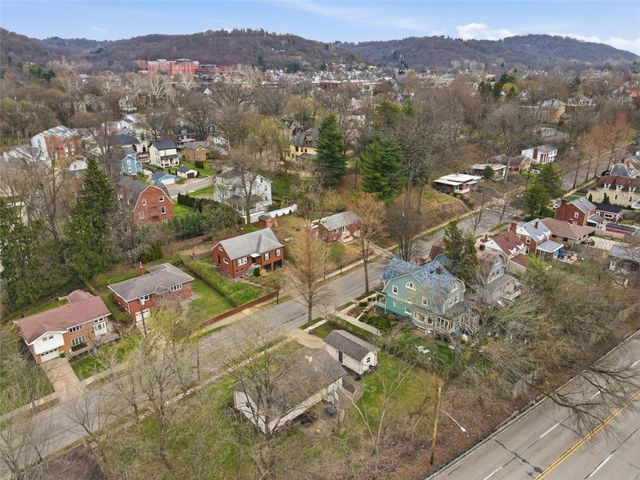 230 Bank St, Sewickley, PA 15143