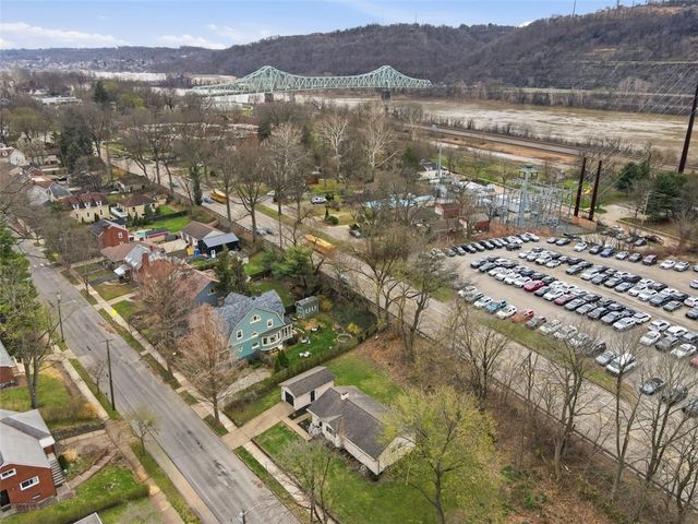 230 Bank St, Sewickley, PA 15143